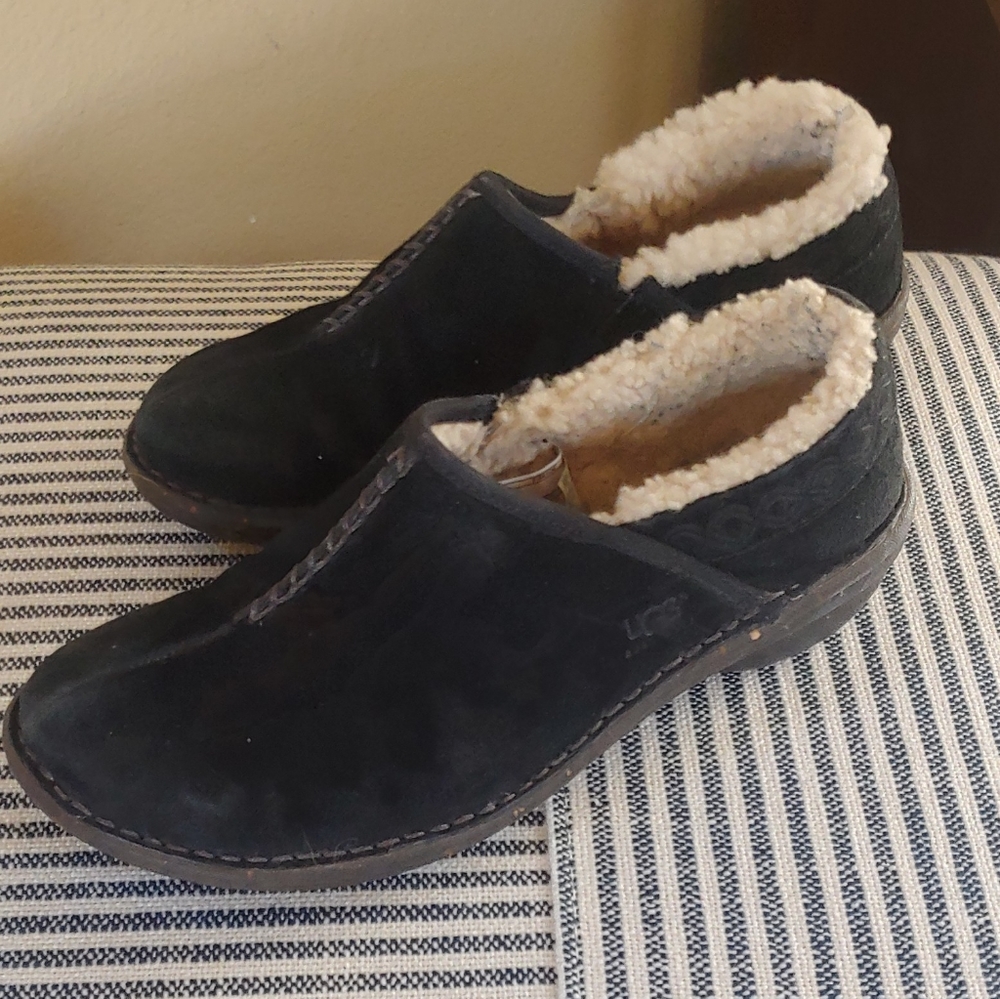Women's Uggs Bettey Slip On Clogs, Black Leather, Size 7, Like New